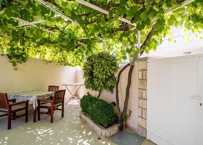 Vulic - With Terrace Appartement