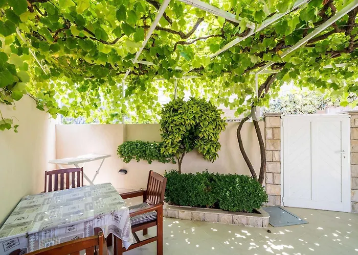 Vulic - With Terrace Appartamento